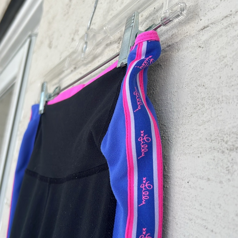 Lilly Pulitzer Luxletic Weekender High Rise
Leggings Onyx Size Small - Picture 4 of 12